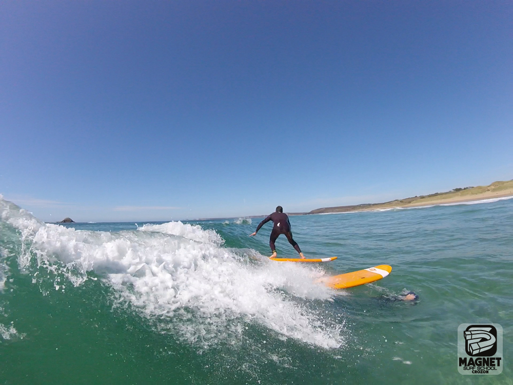 Surfer avec des planches de surf en mousse vous permet d’apprendre en toute securite.